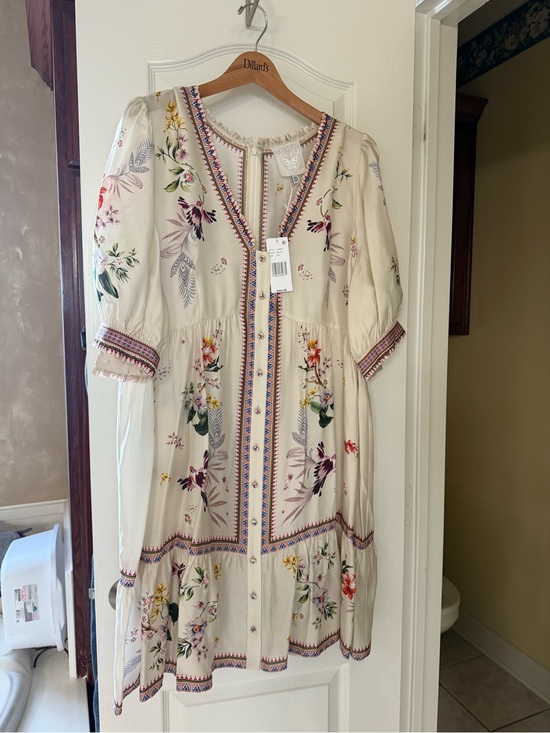 Johnny Was Dresses & Skirts - Johnny Was Cream Floral Embroidered Mini Dress